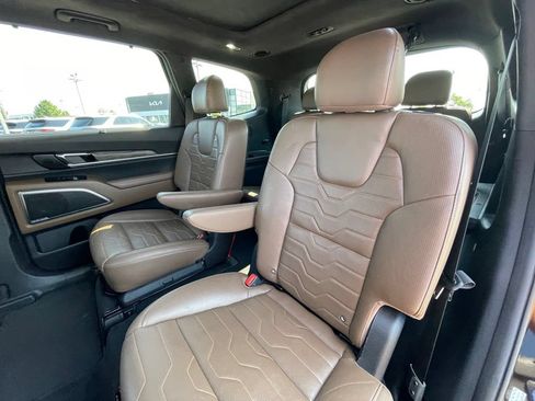 Used 2021 Kia Telluride SX w/ SX Prestige Package AWD/4WD image 26