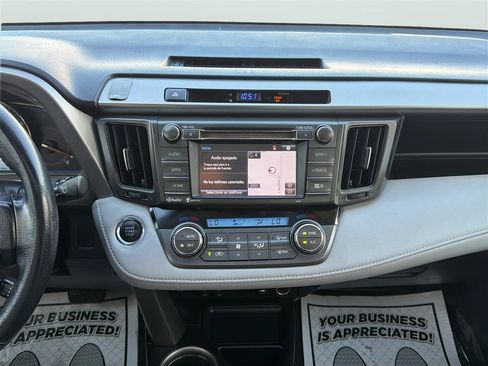 Used 2014 Toyota RAV4 Limited AWD/4WD image 19