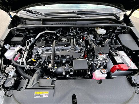 Used 2025 Toyota Corolla LE image 32