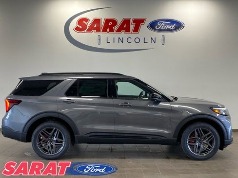 New 2026 Ford Explorer ST-Line w/ ST-Line Street Pack AWD/4WD image 8