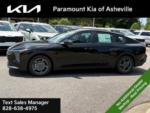 New 2026 Kia K4 FWD image 3