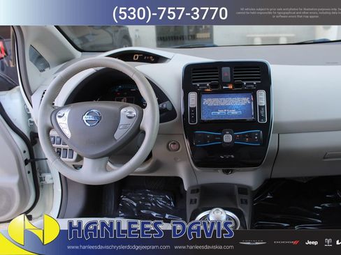 Used 2012 Nissan Leaf SV FWD image 15