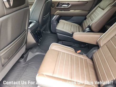 New 2026 GMC Yukon XL Denali Ultimate w/ LPO, Floor Liner Package AWD/4WD image 22