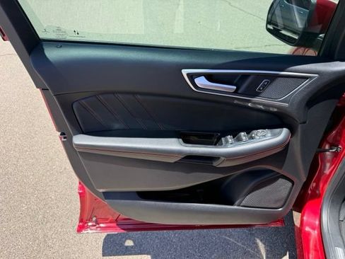 Certified 2020 Ford Edge ST-Line FWD image 12