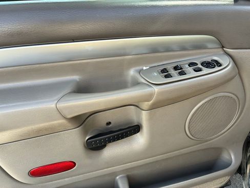 Used 2004 Dodge Ram 2500 Truck SLT w/ Trailer Tow Group image 13