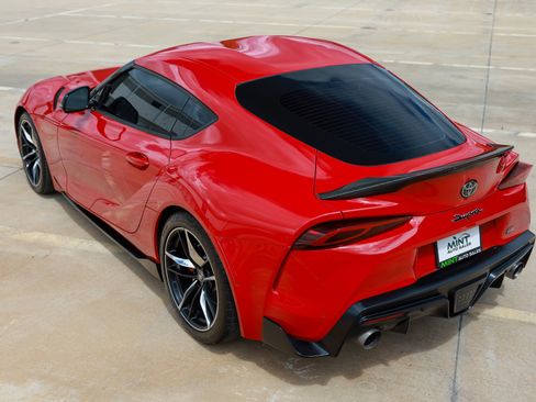 Used 2020 Toyota Supra Premium w/ Driver Assist Package image 11