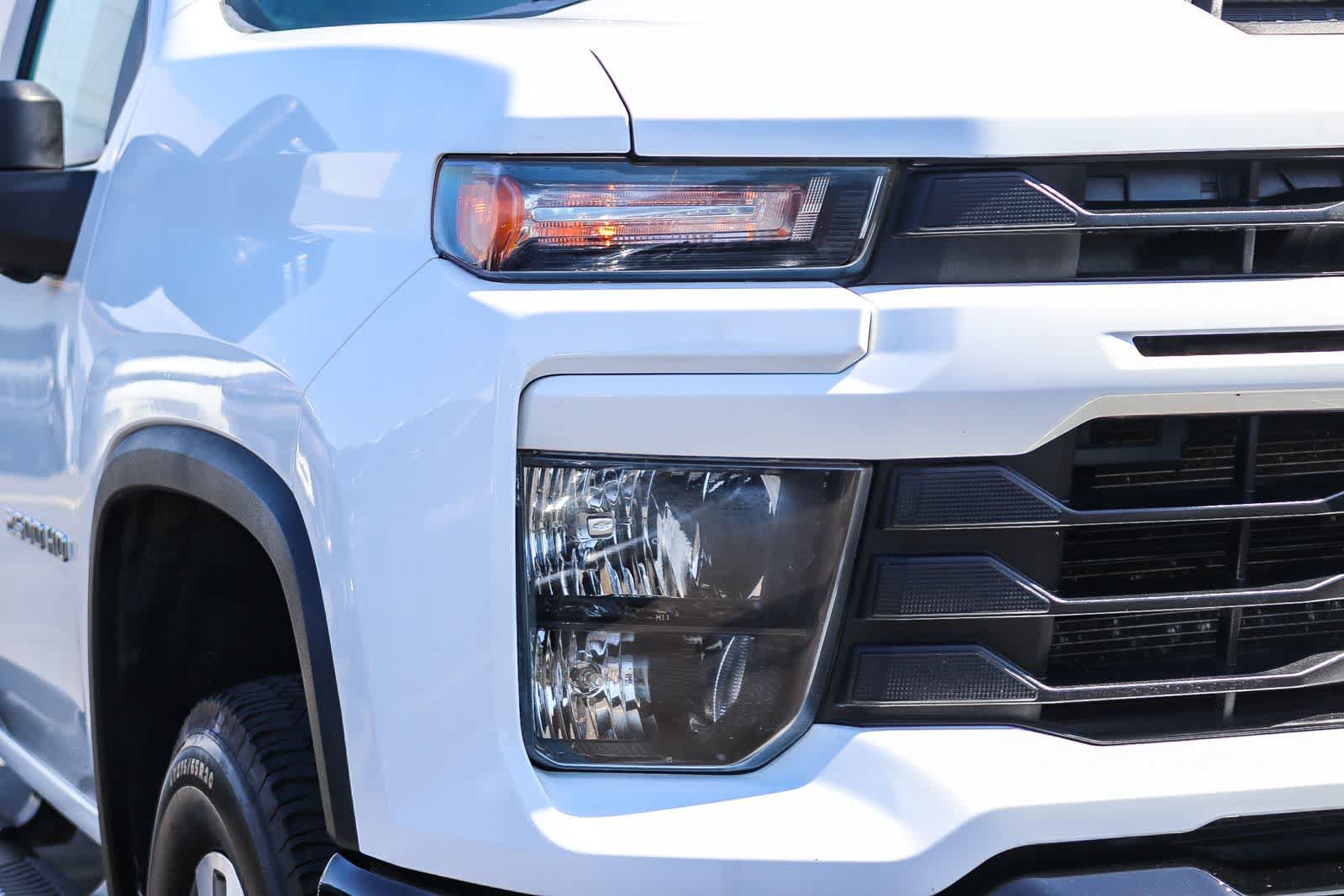 Used 2024 Chevrolet Silverado 2500 Custom w/ Custom Value Package AWD/4WD image 8