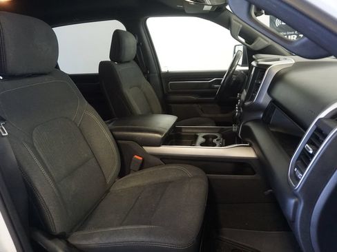 Used 2019 RAM 1500 Big Horn AWD/4WD image 19