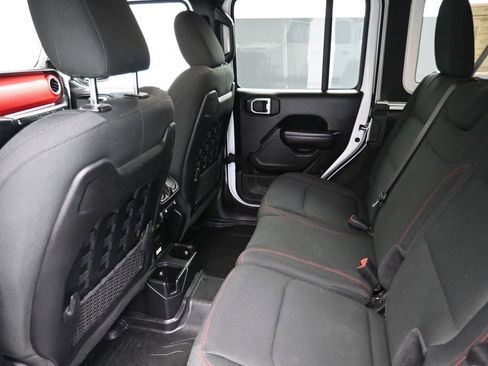Used 2021 Jeep Wrangler Unlimited Rubicon AWD/4WD image 9
