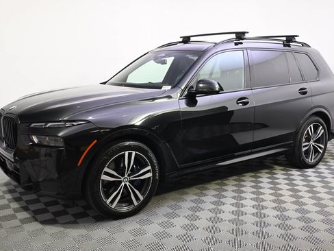 Used 2024 BMW X7 xDrive40i w/ M Sport Package AWD/4WD image 2