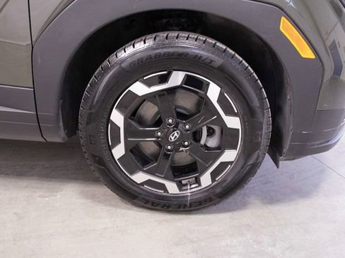 Used 2025 Hyundai Santa Fe SEL image 11