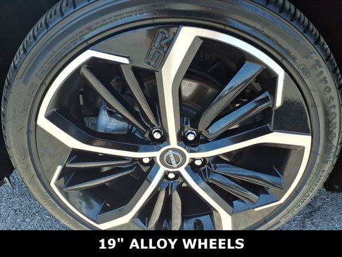 Used 2024 Nissan Altima 2.5 SR w/ SR Premium Package FWD image 10
