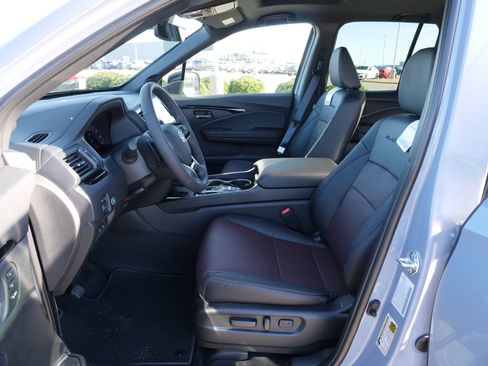 New 2026 Honda Ridgeline Black Edition image 17