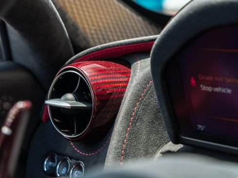 Used 2022 McLaren 765LT RWD image 23