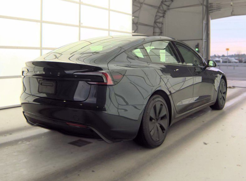 Used 2024 Tesla Model 3 Standard Range RWD image 2