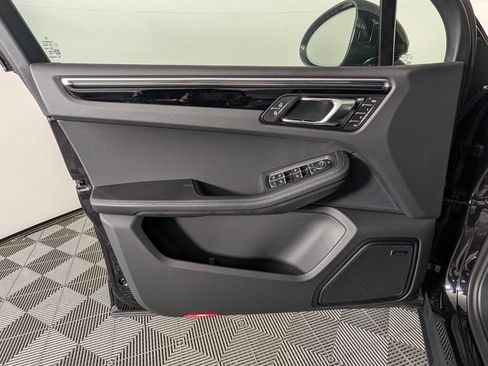 New 2026 Porsche Macan AWD/4WD image 25