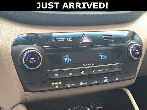 Used 2017 Hyundai Tucson Limited image 18