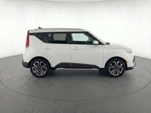 Used 2021 Kia Soul X-Line FWD image 4