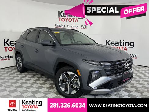Used 2025 Hyundai Tucson SEL FWD image 2