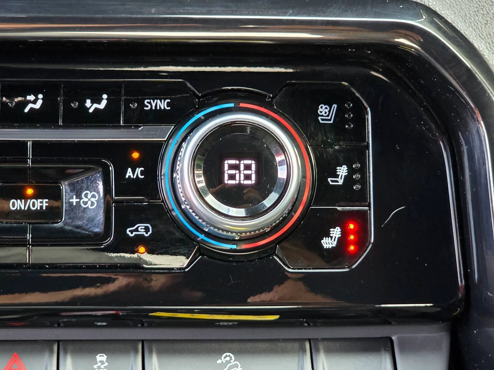 Used 2023 GMC Sierra 1500 AT4 AWD/4WD image 17