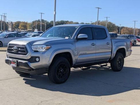 Used 2020 Toyota Tacoma SR5 image 10
