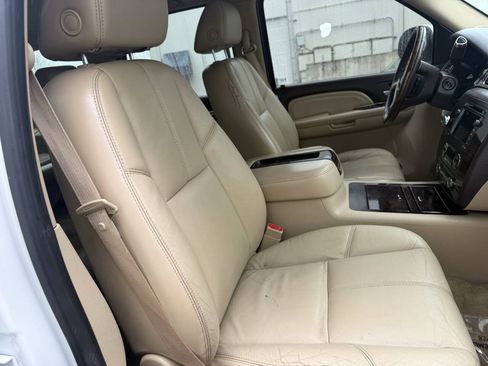 Used 2007 GMC Yukon Denali AWD/4WD image 8