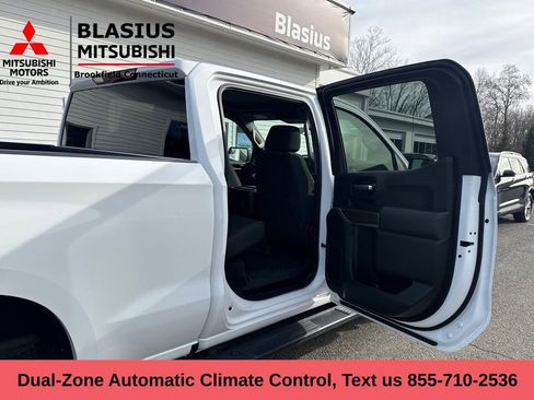 Used 2022 Chevrolet Silverado 1500 LT Trail Boss w/ Bed Protection Package image 12