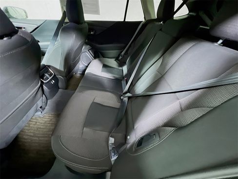 Used 2025 Subaru Outback Premium image 23