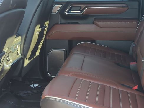 Used 2024 GMC Sierra 3500 Denali Ultimate image 26