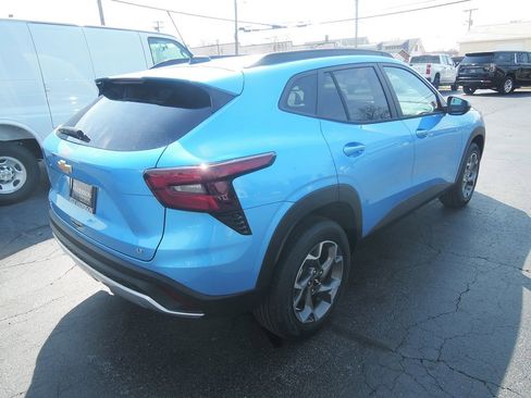 New 2026 Chevrolet Trax LT image 9