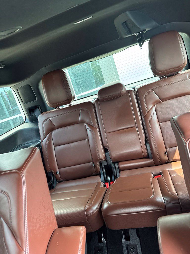 Used 2025 Lincoln Navigator Reserve AWD/4WD image 10