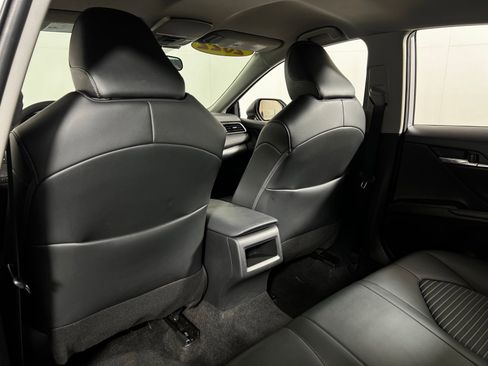Used 2024 Toyota Camry SE image 21
