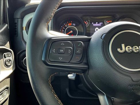 Used 2024 Jeep Wrangler Sport S image 20