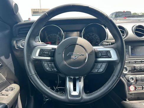 Used 2015 Ford Mustang Coupe RWD image 14