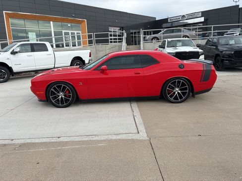 Used 2018 Dodge Challenger R/T Scat Pack image 2