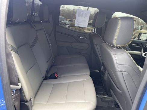 Used 2025 Chevrolet Colorado ZR2 w/ Technology Package image 42