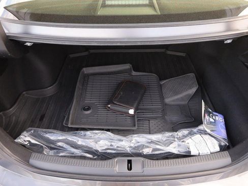 Used 2023 Toyota Crown image 7