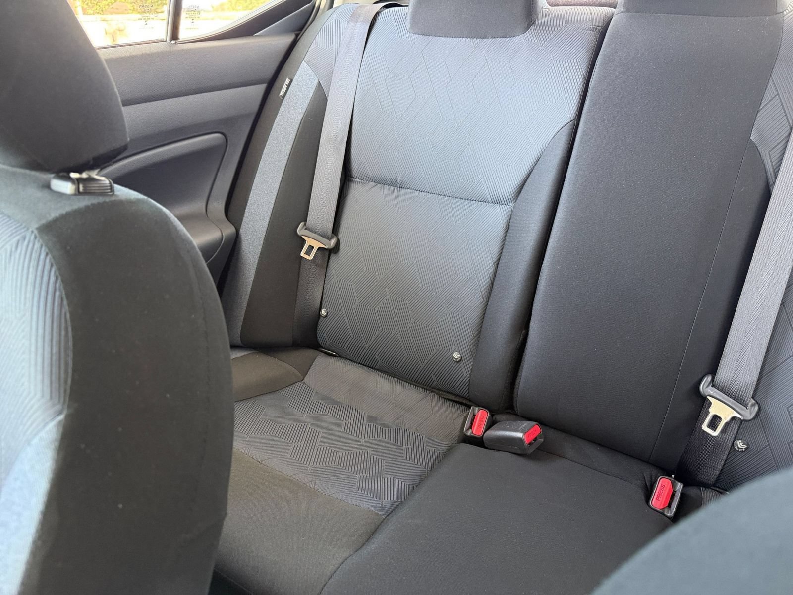 Used 2025 Nissan Versa SV FWD image 34