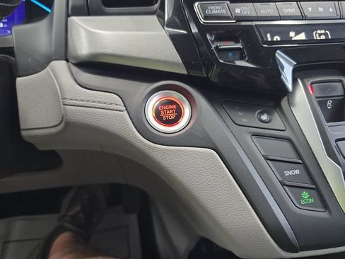 Used 2019 Honda Odyssey EX image 22