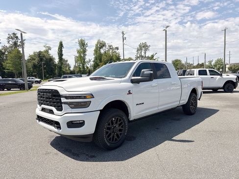 New 2026 RAM 2500 Limited AWD/4WD image 8