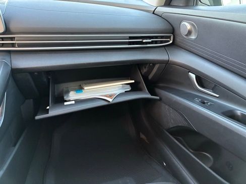 Used 2023 Hyundai Elantra SEL image 35