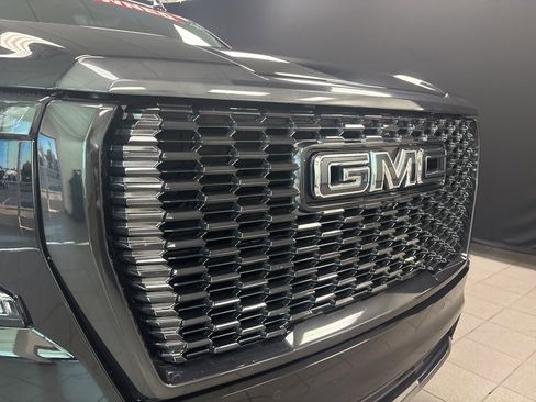 Used 2023 GMC Yukon XL Denali Ultimate w/ LPO, Floor Liner Package image 11