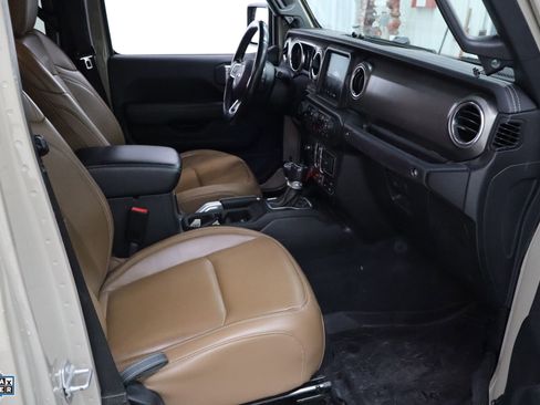 Used 2020 Jeep Gladiator Rubicon image 26