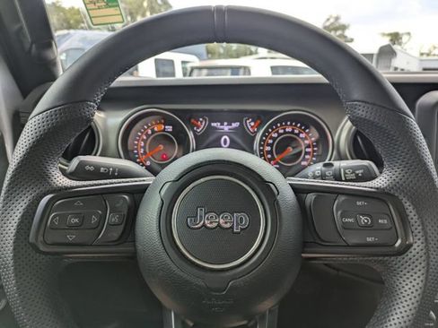 Used 2020 Jeep Wrangler Unlimited Sport S AWD/4WD image 28