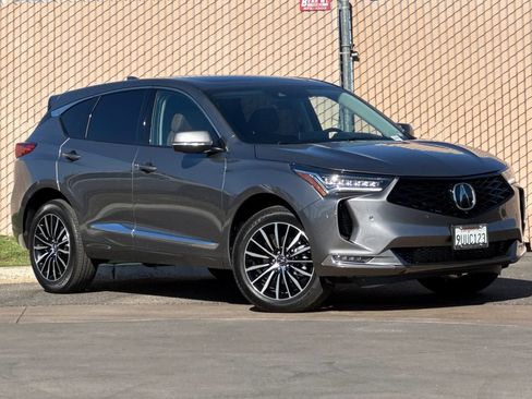 Used 2025 Acura RDX SH-AWD w/ Advance Package image 2