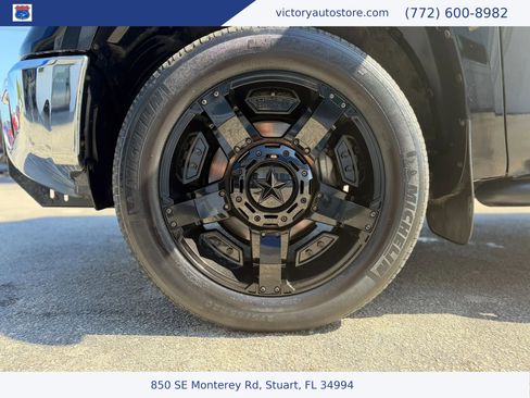 Used 2015 Toyota Tundra SR5 w/ SR5 Upgrade Package AWD/4WD image 10
