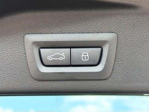 New 2026 BMW X5 M60i image 12