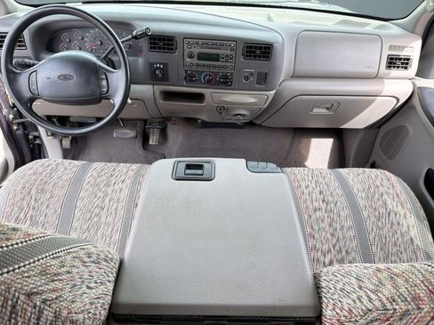 Used 2000 Ford F250 XLT image 16