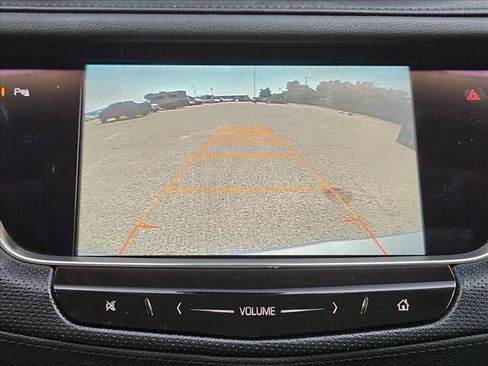 Used 2017 Cadillac XT5 Luxury w/ Driver Awareness Package FWD image 13