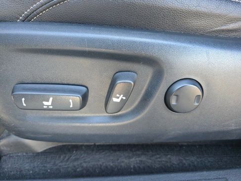 Used 2016 Toyota 4Runner SR5 Premium image 26